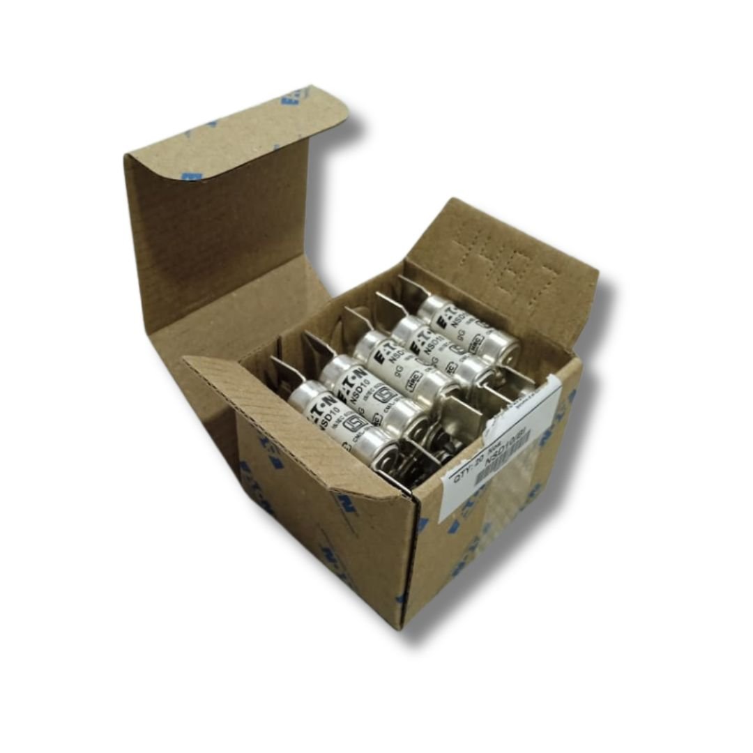 Eaton_Bussmann_Series_Low_Voltage_British_Standard_Fuse_NSD10_opened_box_view