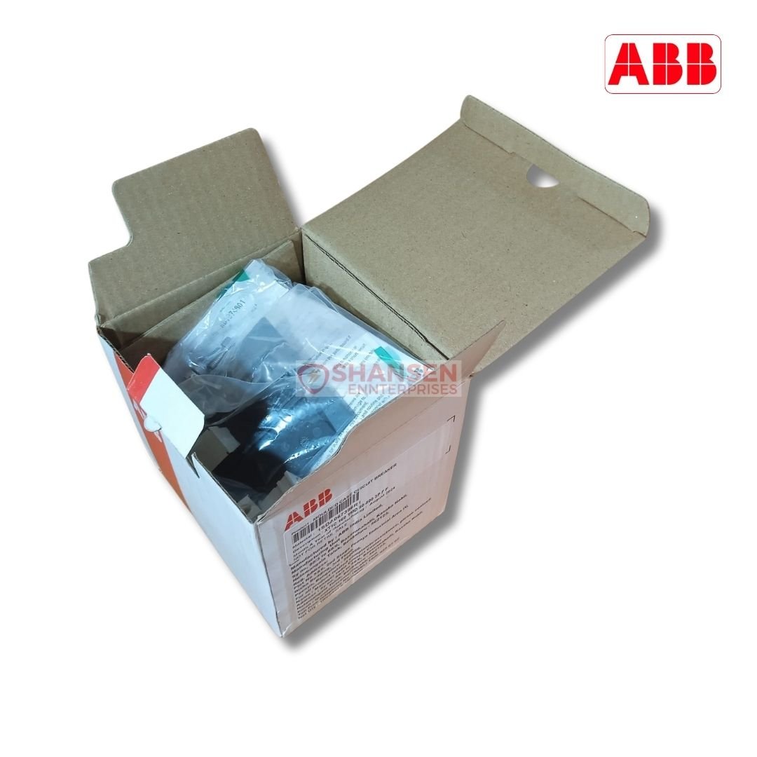 ABB-Brand_XT1N_160_TMD_160-1600_4p_F_F_InN=100%_open_box_rightside_view
