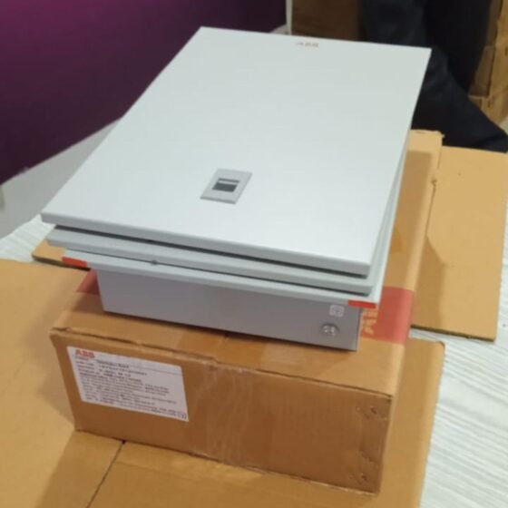 ABB E-SHC M 12 SPN Distribution Board displayed on its packaging box