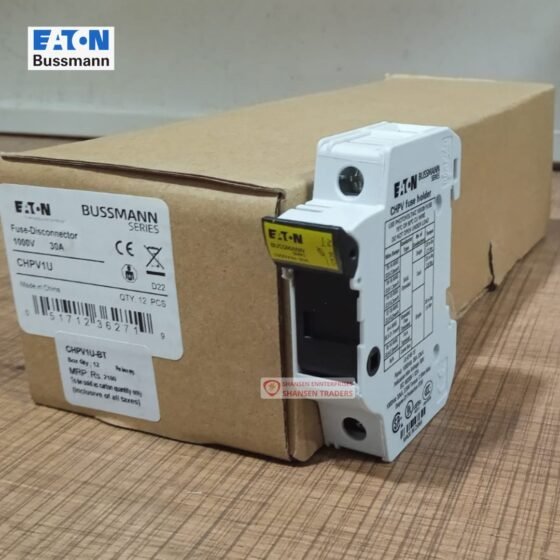 Eaton Bussmann CHPV1U photovoltaic fuse holder mounted on shipping box — modular single-pole 1000 VDC 30A (Made in China)